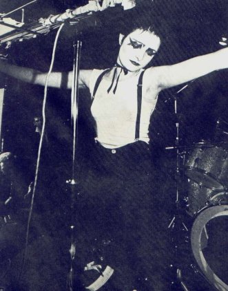 Siouxsie spreads 'em! - 'Ray Stephenson' - (Don't Care collection)