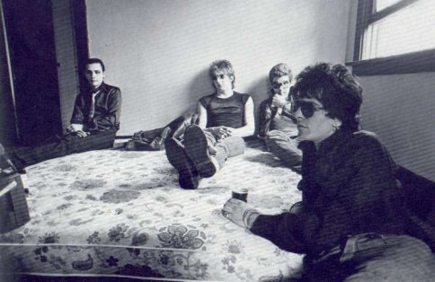 The Damned watching tv while the Screamers cook dinner - (Don't Care collection)